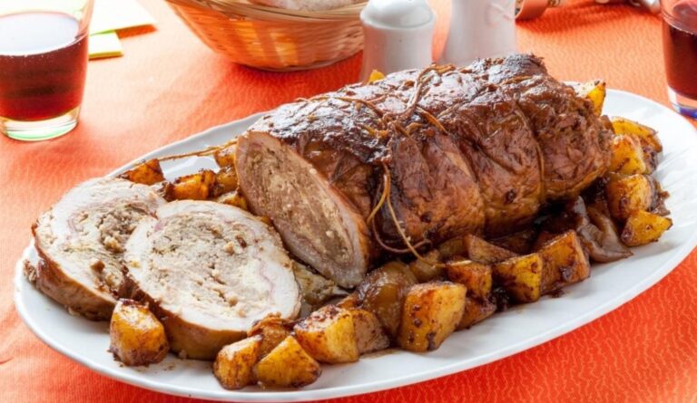 Пасхальный мясной рулет