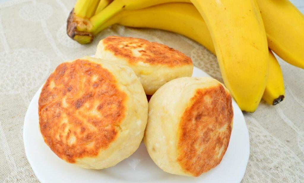 Бананові сирники